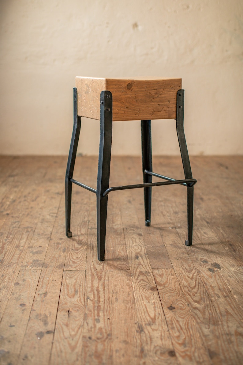 Urban Forge Foundry Bar Stool - Thumbnail 2
