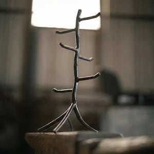 Iron Mug Tree – Holds 6 Mugs – Twig – American Made by Urban Forge – Coal Black Finish image 5