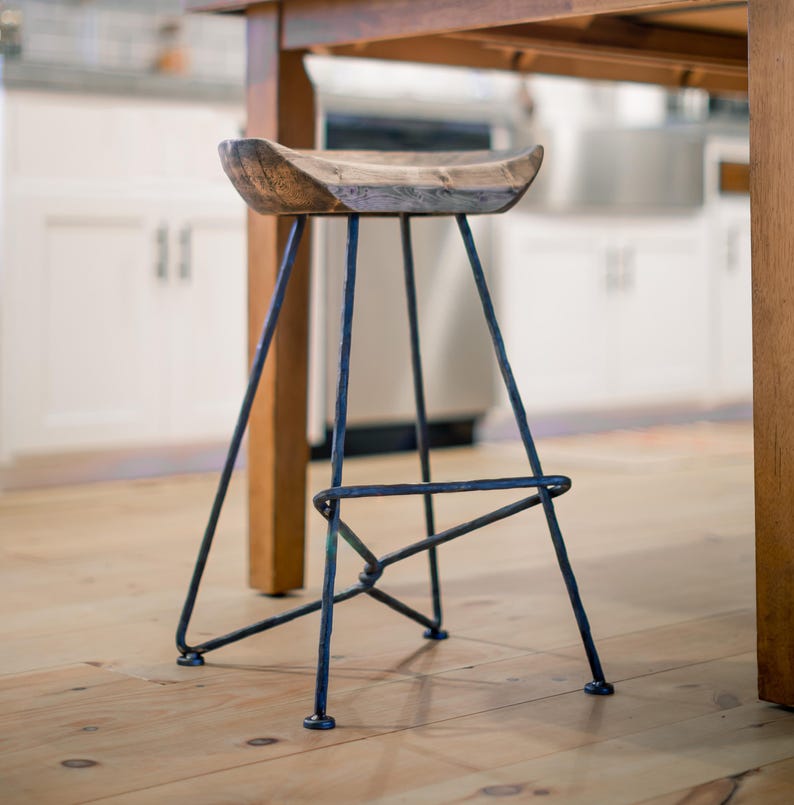 Hand Forged Iron Bar Stool – Twist