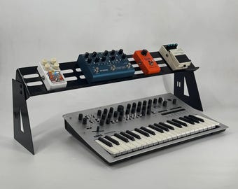 Rotating Desktop Guitar Pedal Rack