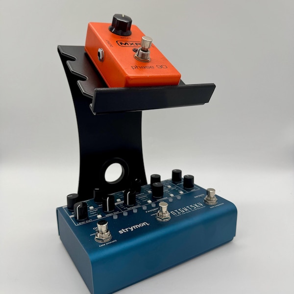 Pedal de guitarra elevado e suporte de efeitos