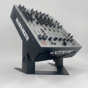 12&quot; DJ Mixer & Synth Stand