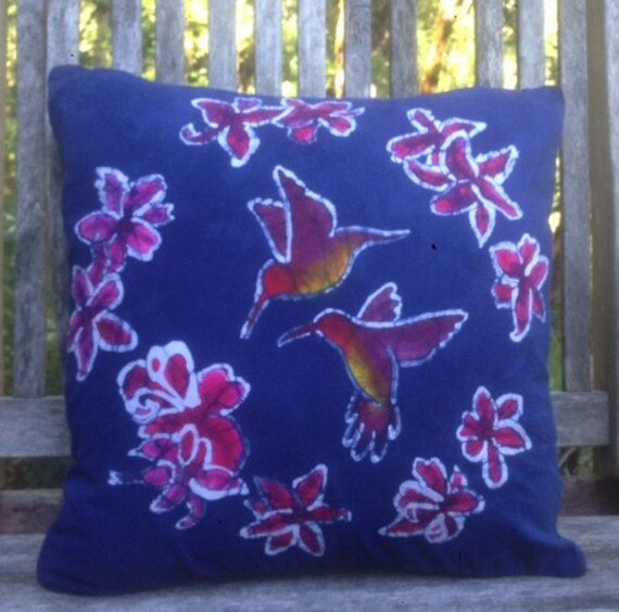 Hummingbird and flower 14\u201dSpun Polyester Square Pillow
