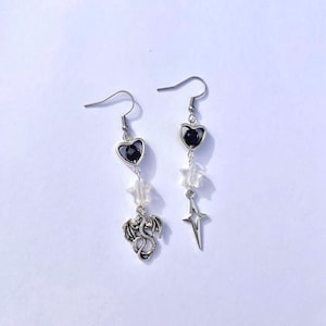 Fourth Wing INSPIRED Earrings- Jewellery Gift for Rebecca Yarros Fan / Hypoallergenic Dragon Star Earrings / Hook or Studs