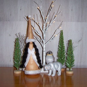 Eskimo Gnomes, Eskimo Tomtes, Winter Gnomes, Christmas Gnomes, Winter Tier Tray Decor, Christmas Tier Tray Gnomes, Arctic Gnome Gifts