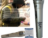 Wyclef Jean Fugees Rapper Signed Autographed Microphone with Proof Photo of Wyclef Signing the Mic -Beckett BAS Authentication COA