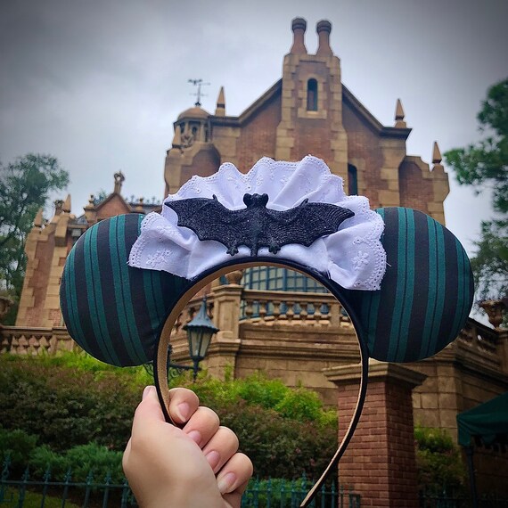 Haunted Mansion Maid Minnie Mouse Ears - Etsy display picture 2
