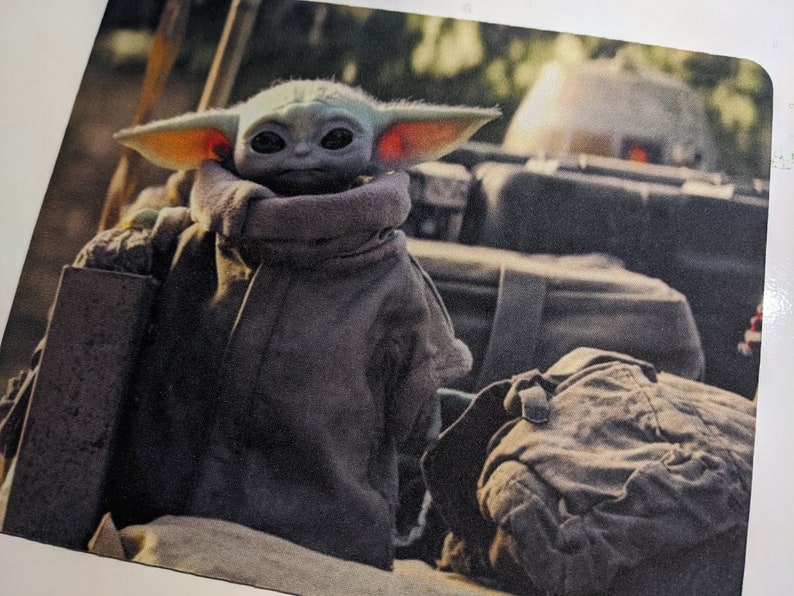 Mouse Pad 10 x 8 or 9 X 7 inch Anti slip optical Computer the child STAR WARS Mandalorian Baby yoda Grogu