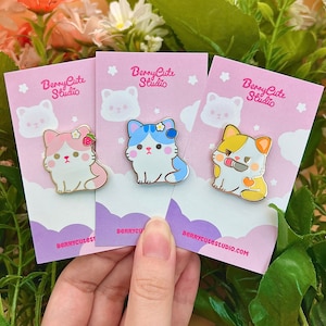 Cats Hard Enamel Pin- Strawberry Blueberry and Knife Cat - Cute pin - Kawaii pin - Kawaii Accessory -Cute Lapel Pin - Cute Badge