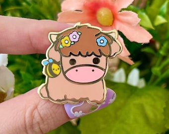 Highland Cow Hard Enamel Pin, Kawaii Fluffy Cow Lapel Pin