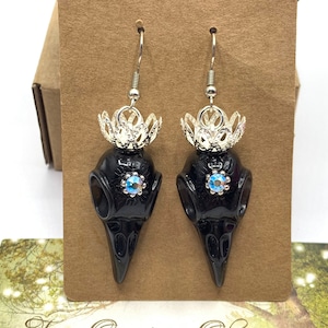 Black raven skull earrings, dangle raven skull earrings, Birthday gift for teen, bird skull earrings, gothic style jewelry, crow earrings