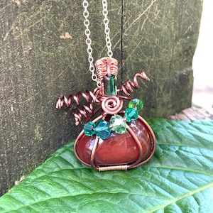 Colar de abóbora laranja, colar de abóbora enrolado em fio de cobre, colar de ágata de fogo, pingente de abóbora laranja, presente de aniversário para mãe, outono