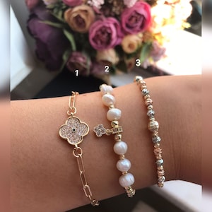 Pearl Clover Bracelet: Gold Dorica Adjustable Bracelet