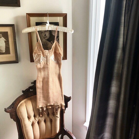 1930s Peach Shapewear Bodice XXS