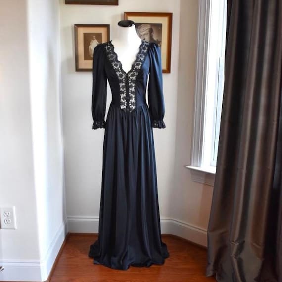 Vintage, Intimates & Sleepwear, Vintage Olga Bodysilk Full Sweep Style  Black Lace Maxi Nightgown