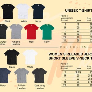 Op de afbeelding: Een tabel met maatvoering voor unisex t-shirts en dames relaxed jersey t-shirts met korte mouwen en V-hals. De tabel toont de borst- en lichaamslengtemetingen in inches voor de maten S, M, L, XL en XXL.