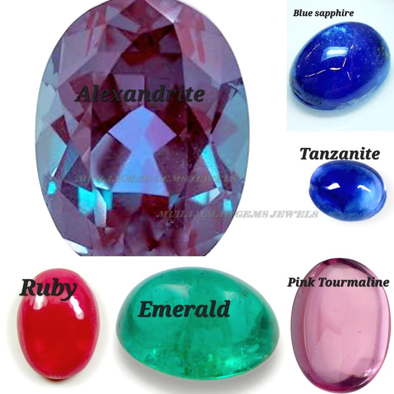 以下が含まれることがあります： アレキサンドライト、ブルーサファイア、タンザナイト、ルビー、エメラルド、ピンクトルマリンなど、さまざまな楕円形の宝石。各宝石は白い背景に表示され、宝石の名前は黒いテキストで書かれています。