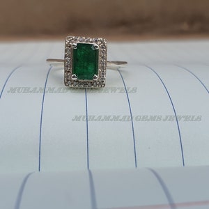 Natural Emerald Ring, 18K Solid White Gold Ring For Women Ring, Diamond solitaire ring, Emerald Gemstone Ring, Engagement Ring, Promise Ring
