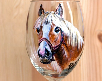 Pferd gemalt Weinglas, Pferd Gedenkstätte, personalisierte Glaswaren, Pferdekunst, Pferdegeschenke für Frauen, Geschenke für Pferdeliebhaber
