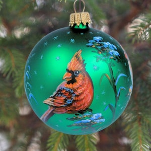Paar rote Kardinäle Weihnachtsglasverzierung, benutzerdefinierte handgemalte Feiertagsverzierung, personalisiertes Weihnachtsgeschenk, Kardinäle Winterdekor