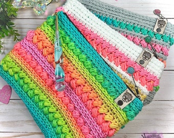 Signature Pouch Collection Pattern