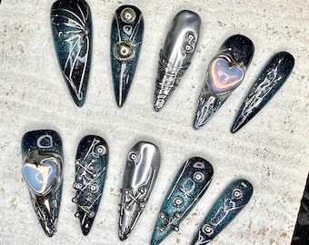 Uñas postizas 3D Cyber Core: ojo de gato verde azulado, plateado mate, novia punk