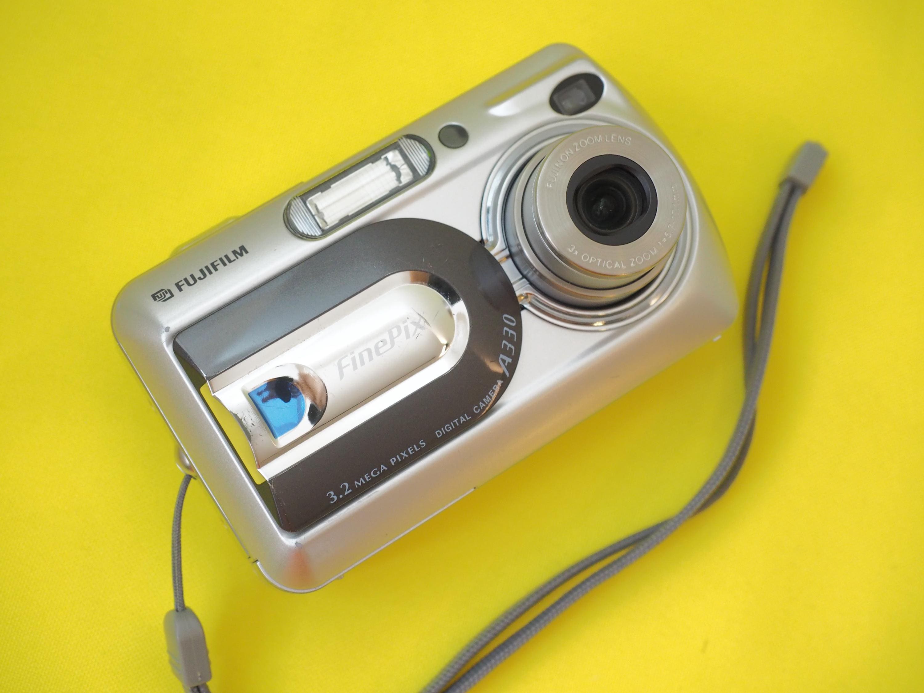 Fujifilm Finepix F30 - Etsy Canada
