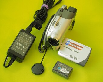 Caméscope DVD Sony Handycam DCR-DVD105