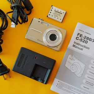 Olympus FE-280 8.0MP Compact Digital Camera + Extras WORKING