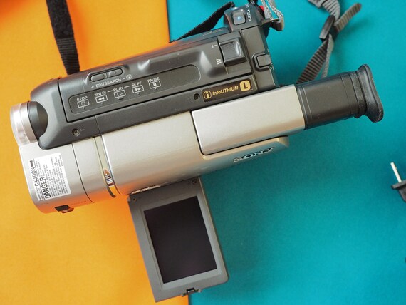 Sony Handycam CCD-TRV67 Video8 Hi8 Video Camera Camcorder Playback