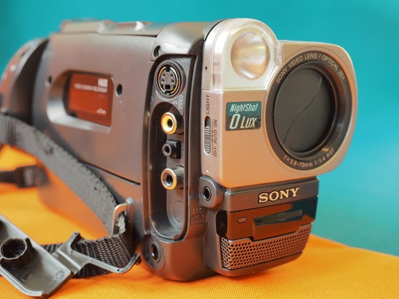 Sony Handycam CCD-TRV67 Video8 Hi8 Video Camera Camcorder Playback