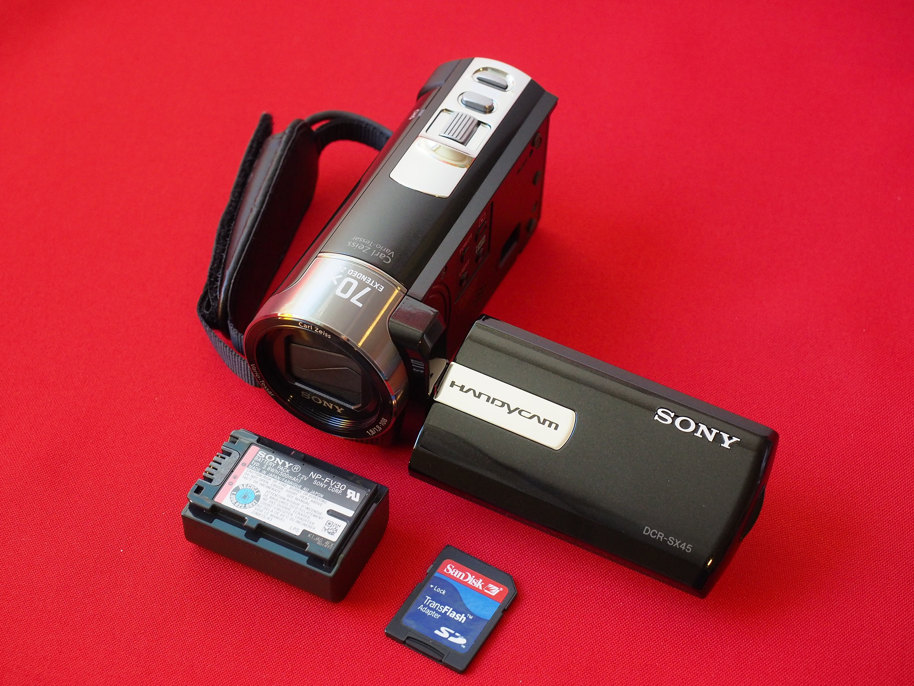 Sony Handycam DCR-SX45 Digital Video Camera Camcorder + 16GB Card