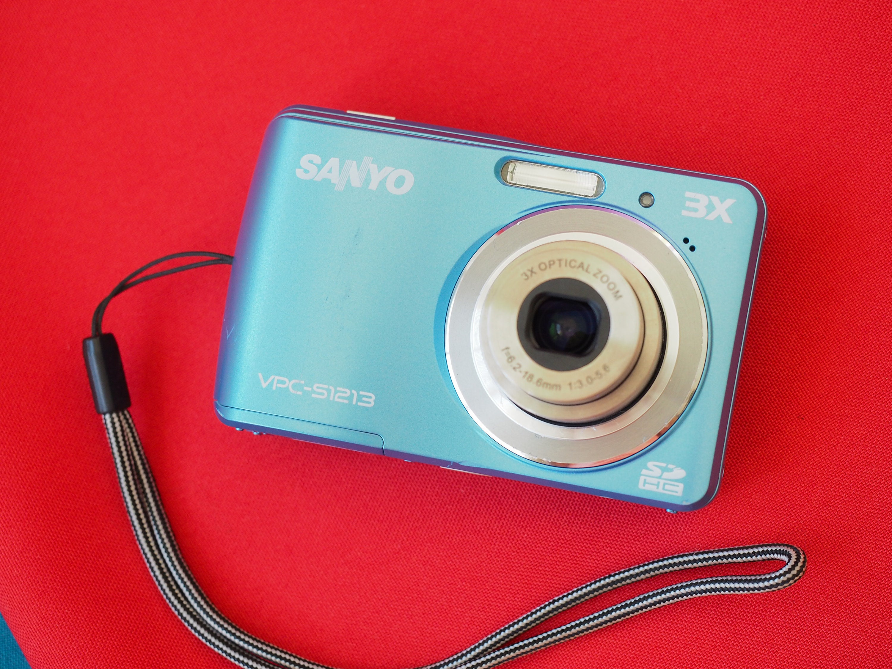 Sanyo VPC-S1213 12MP Compact Digital Flash Camera WORKING - Etsy