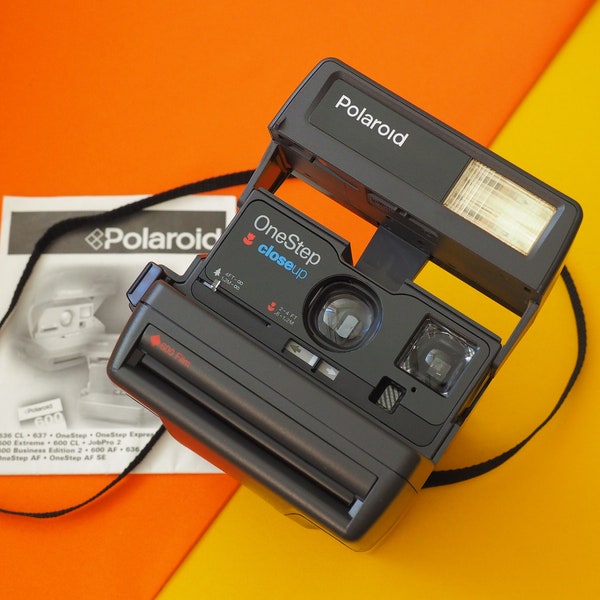 Polaroid One Step Close Up Instant Film Camera Uses 600 Film TESTED