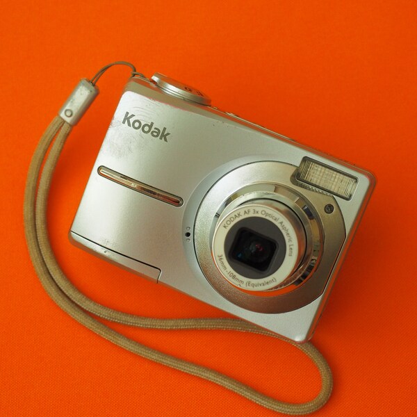 Kodak EasyShare C513 5.0MP Compact Digital Point and Shoot Camera WORKING