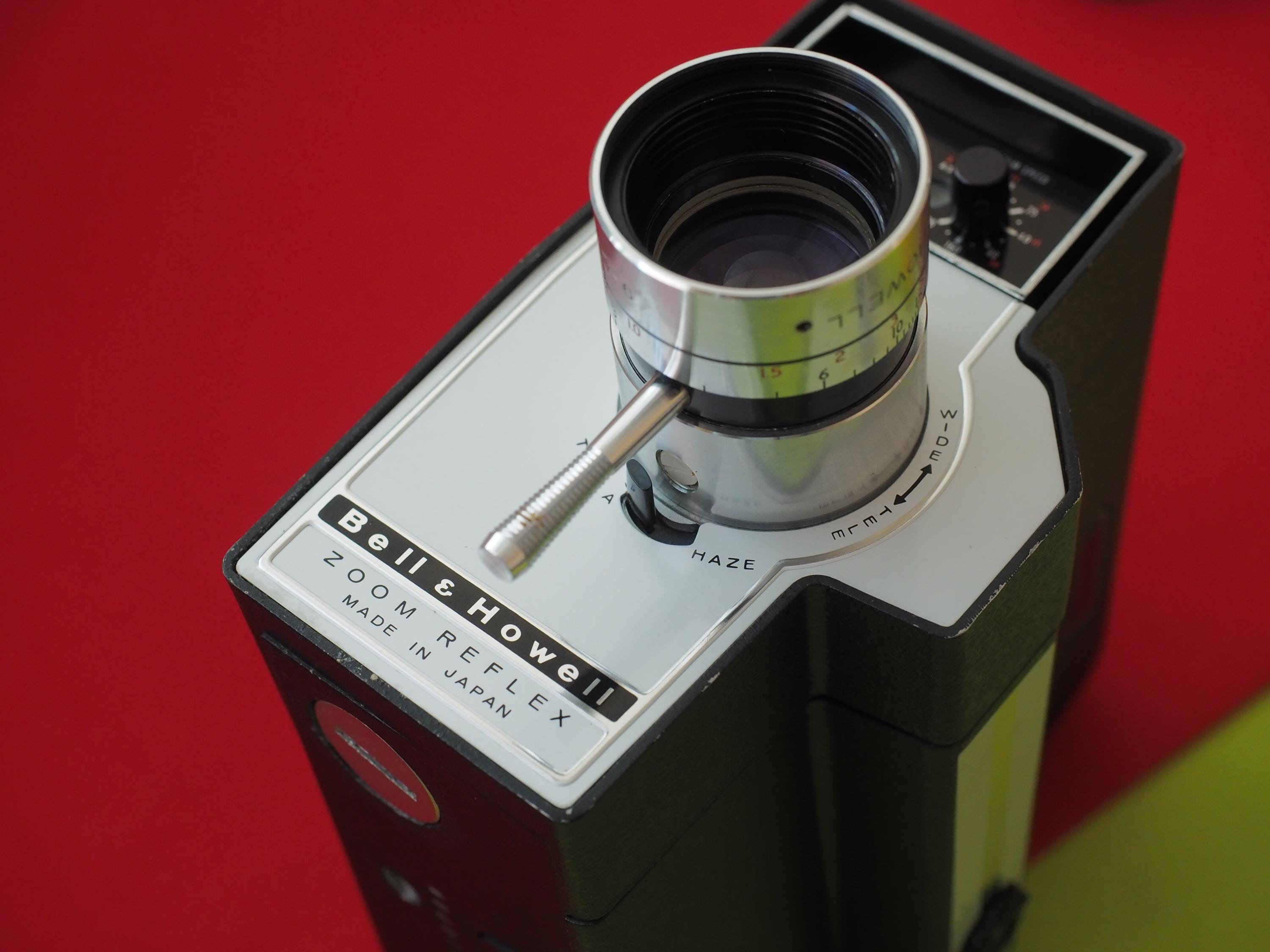 Bell Howell Zoom Reflex Model 315 Movie Camera 8mm Eight 8 Film