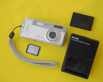 Kodak EasyShare LS743 4.0MP Compact Digital Point and Shoot Flash Camera TESTED