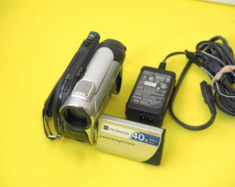 Sony Handycam DCR-PC9 Minidv Video Camera Camcorder Playback