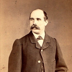 Vintage CDV France Montereau Carte de Visite Portrait Homme photographie E Ladrey