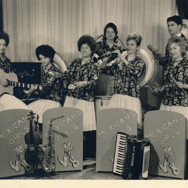 Vintage Photographie Groupe musiciens musiciennes Mexican's Girls Guitare accordéon flûte violon