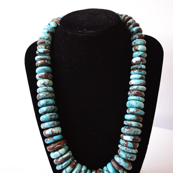 Collier en Turquoise naturelle, 306 grammes, 47 cm, perles rondelles de 2.5 à 1 cm