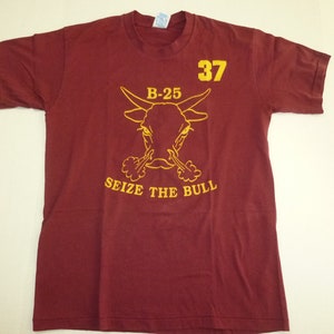 Vintage B-25 Bomber Bull T-Shirt Tee RARE Red L Single Stitch 50/50 Duke Athletic VTG Team Animal 2-Sided 80s USA Mitchell