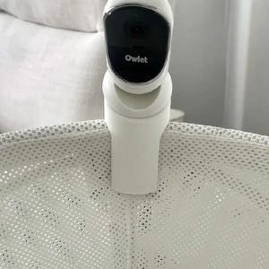 Monitor de bebê Owlet Cam 1 Snoo para berço e suporte para berço
