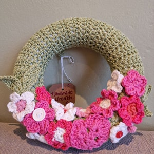 Pink flower handmade wreath
