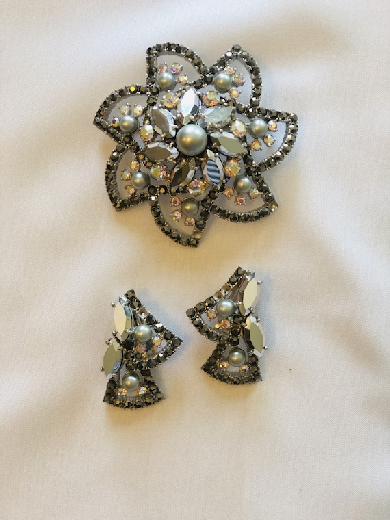 Elsa Schiaparelli Rhinestone Brooch & Earrings Set