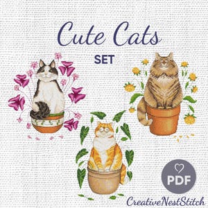 Puede incluir: Un conjunto de tres patrones de punto de cruz con lindos gatos en macetas. Los patrones están en formato PDF y están disponibles para descargar. El texto "Cute Cats SET" se muestra en la parte superior de la imagen.
