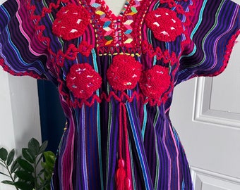 Hand embroidered dress, hand embroidered dress, mexican dress, embroidery dress