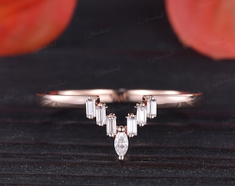 Vintage Chevron Moissanite Wedding Band Rose Gold Baguette Moissanite Ring Stacking Band Curved Diamond Ring Delicate Anniversary Ring