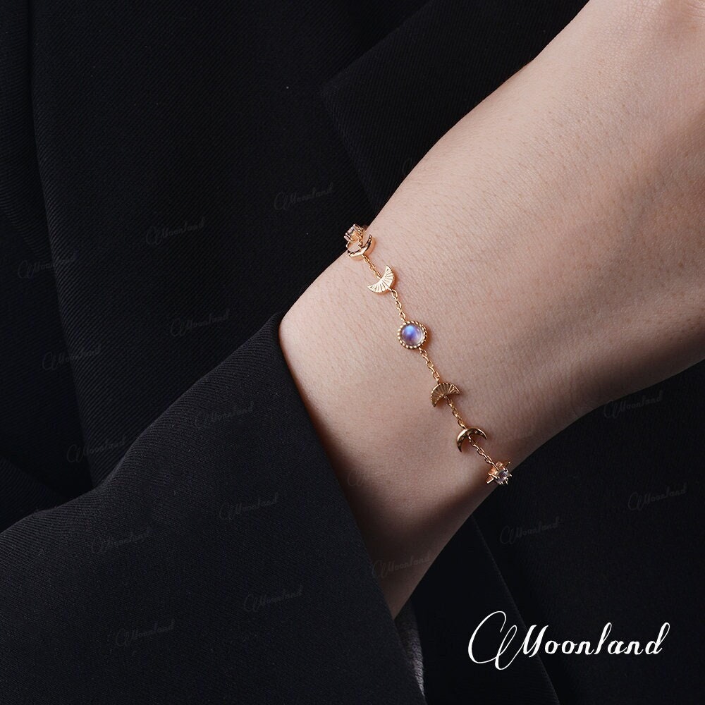 Top Natural Moonstone Bracelet 18K Yellow Gold Plated Moon Phase Bracelet North Star Bracelet Adjustable Celestial Silver Chain Gift For Her