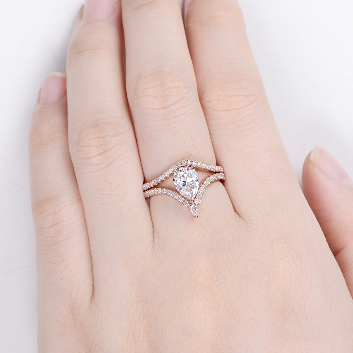 Anillo de compromiso en forma de pera rosa oro moissanite | Etsy